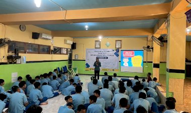 Kanit-PPA-Satreskrim-Polresta-Sidoarjo-Edukasi-Bijak-Medsos-ke-Pelajar